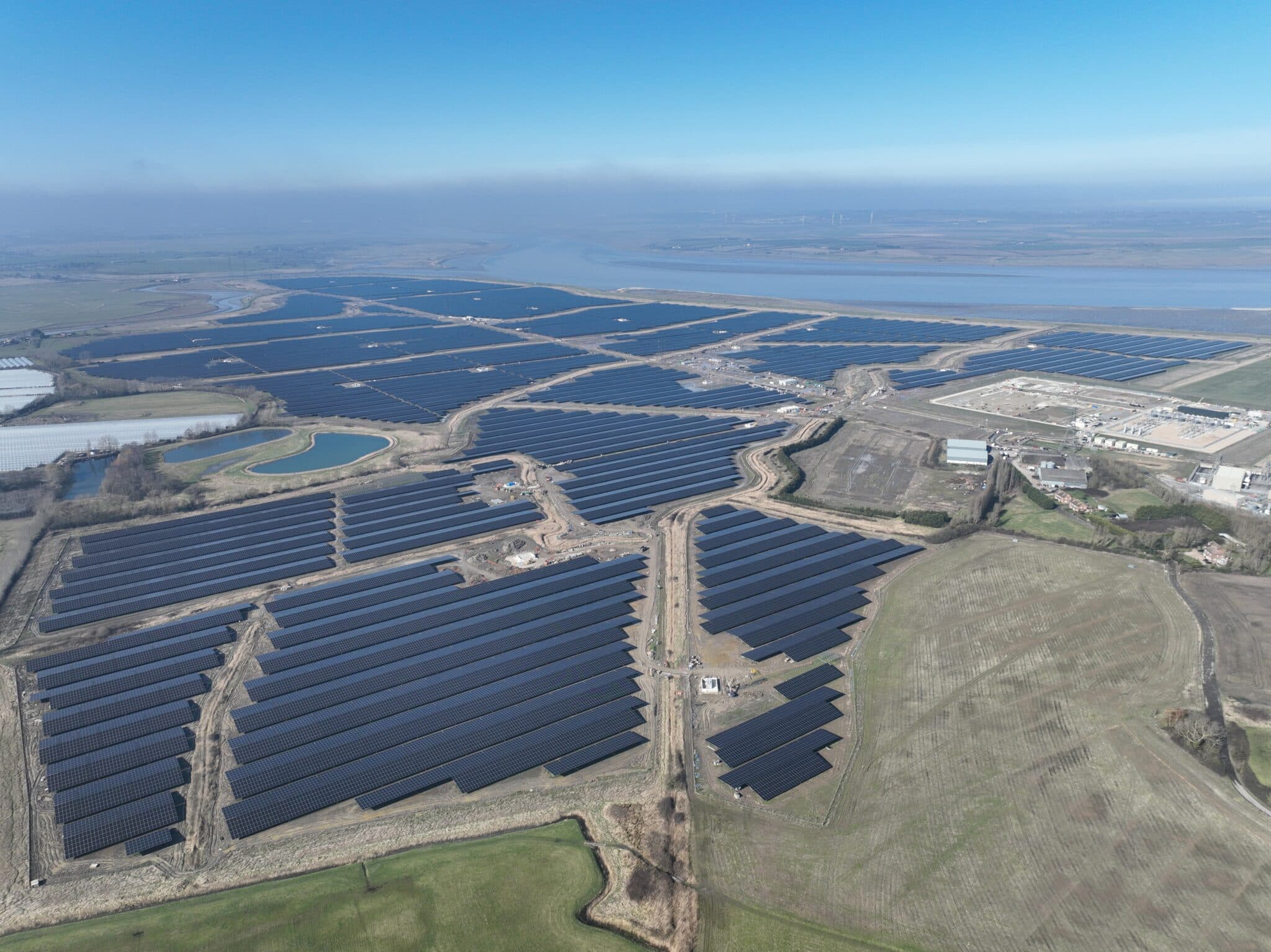 UK approves PV projects totaling 1.2 GW