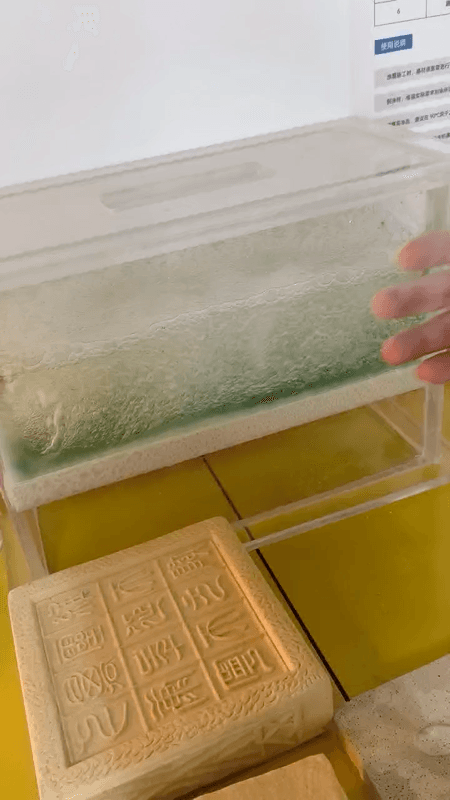 Laboratory water-exposure setup used for material evaluation