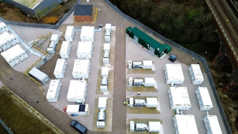 UK ROUNDUP: Field closes financing on 1GWh portfolio; Pulse Clean Energy selects Envision for 310MWh project